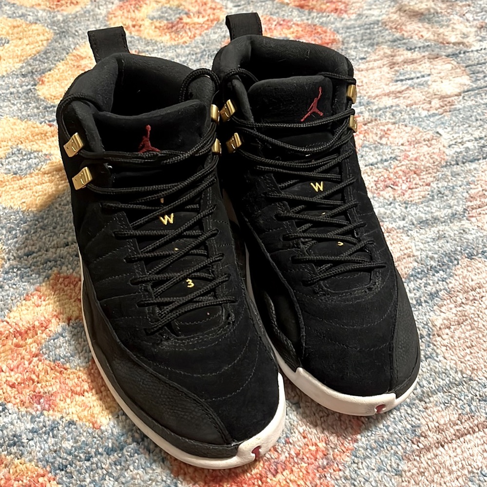 Reverse taxi Jordan 12